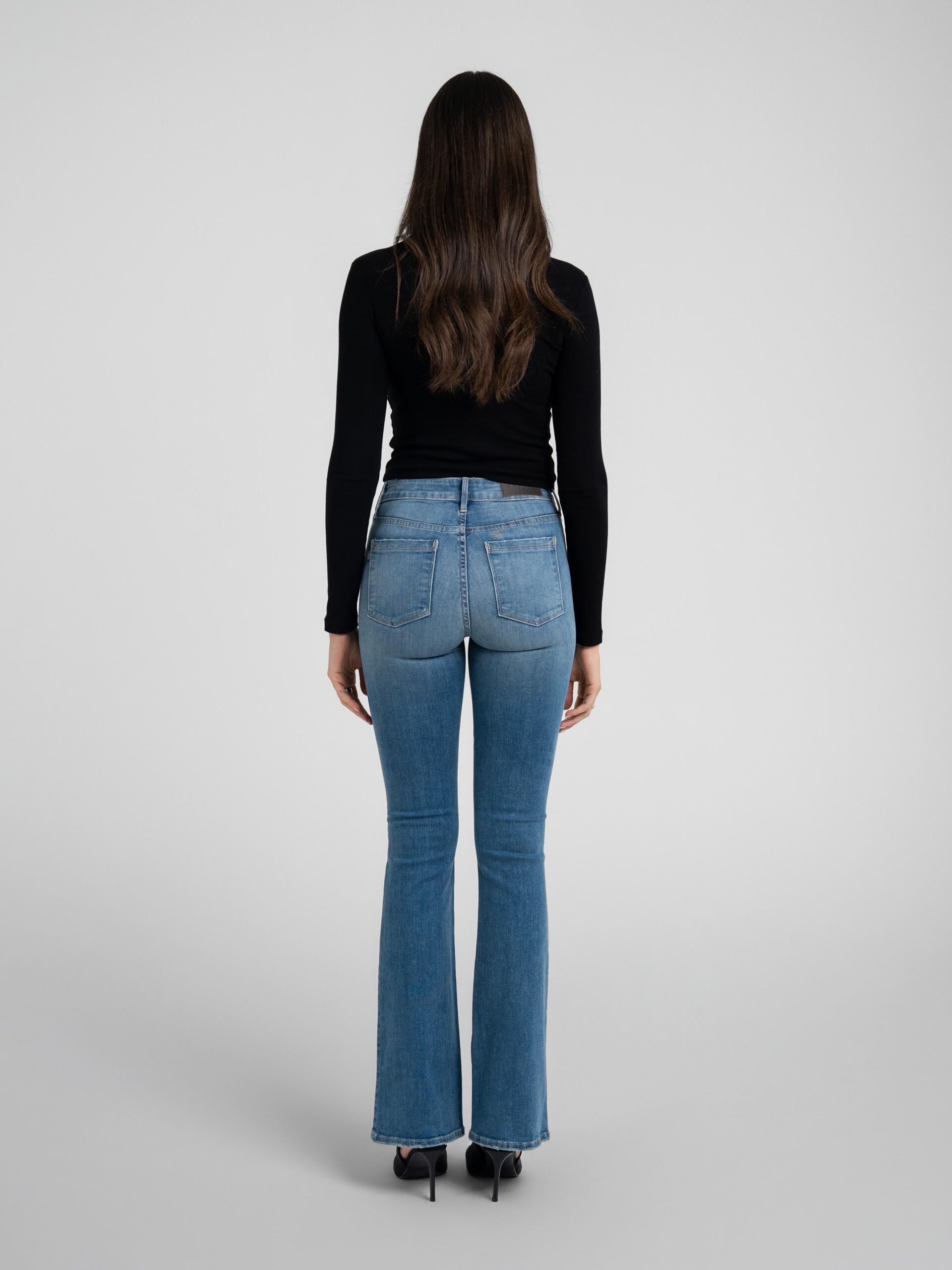 Bombshell Bell in Venice