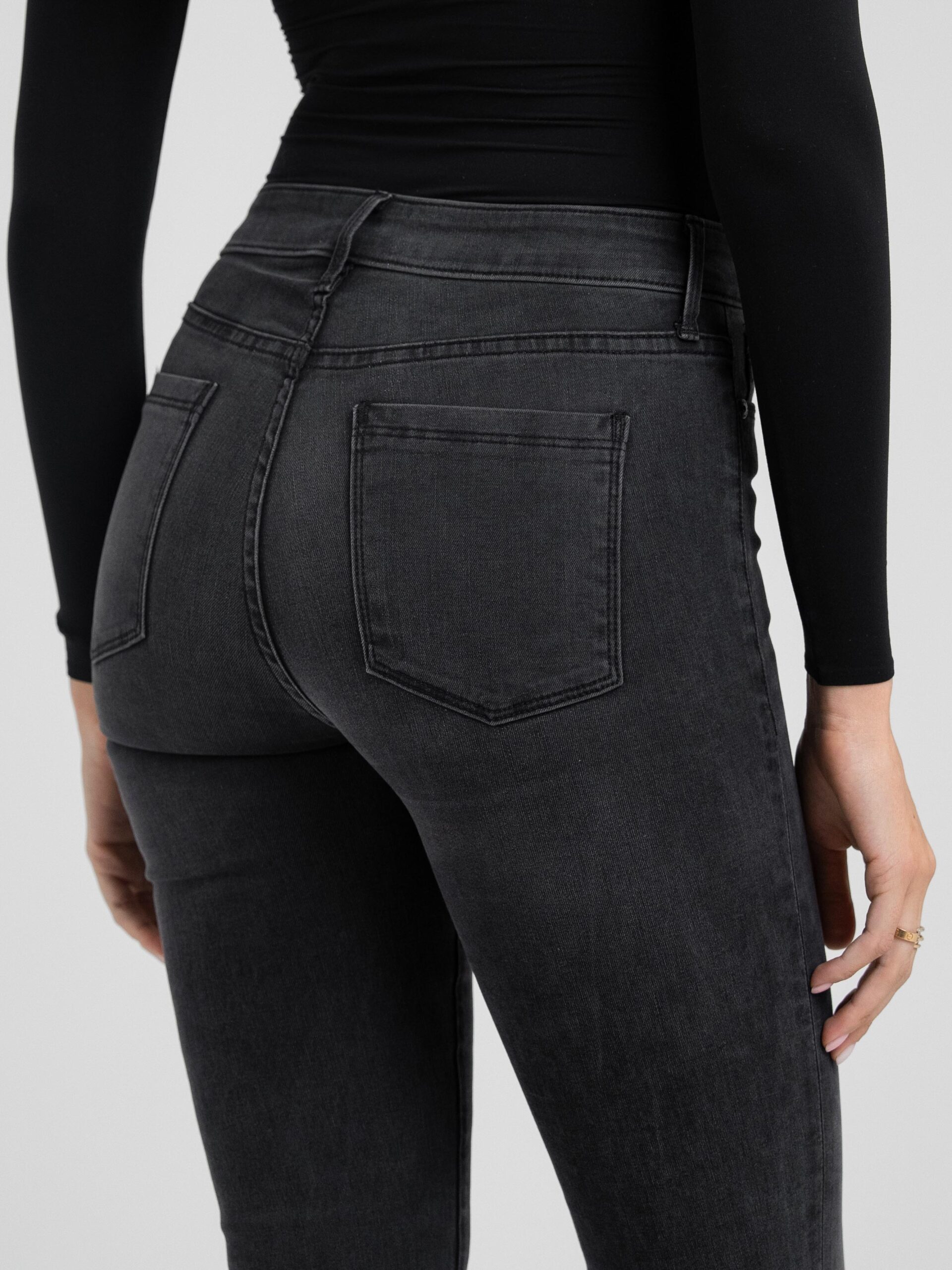 Bombshell Bell in Point Break