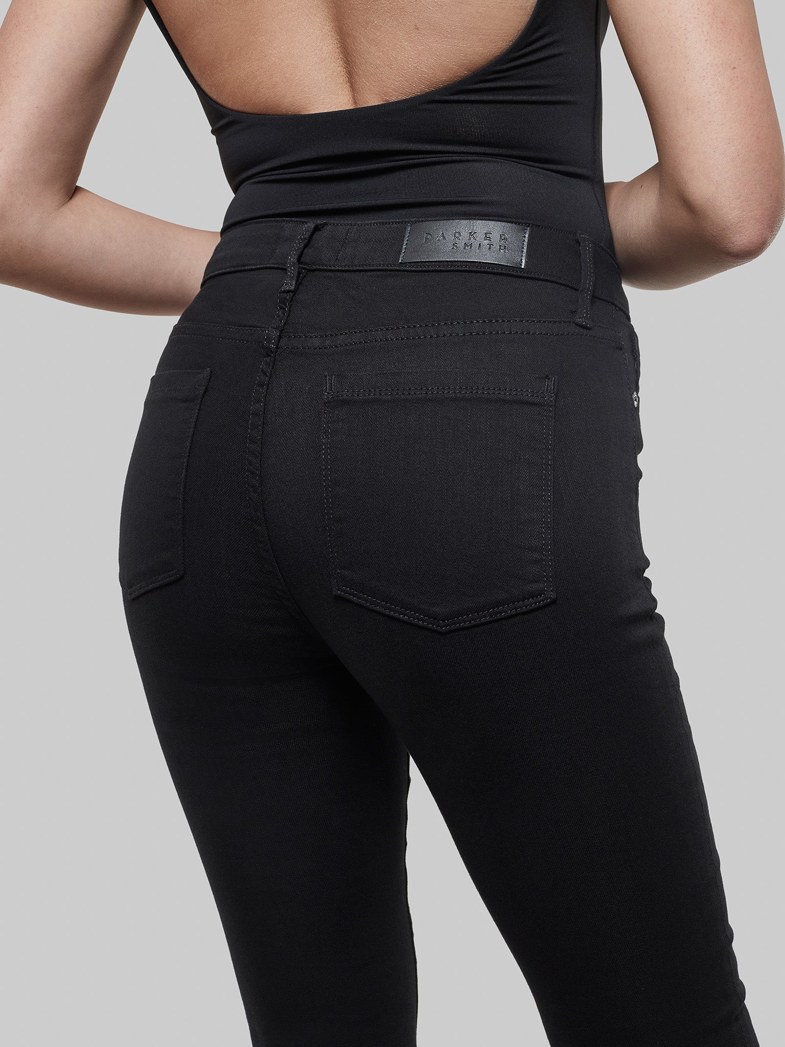 Bombshell Bell in Stallion