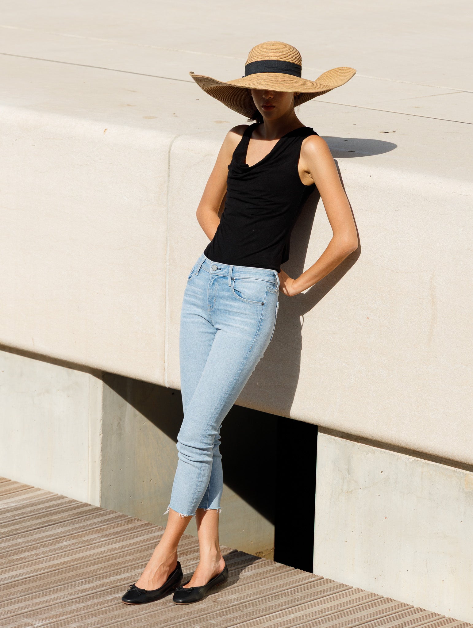 Twisted Seam Skinny Crop w/Raw Hem in Malibu